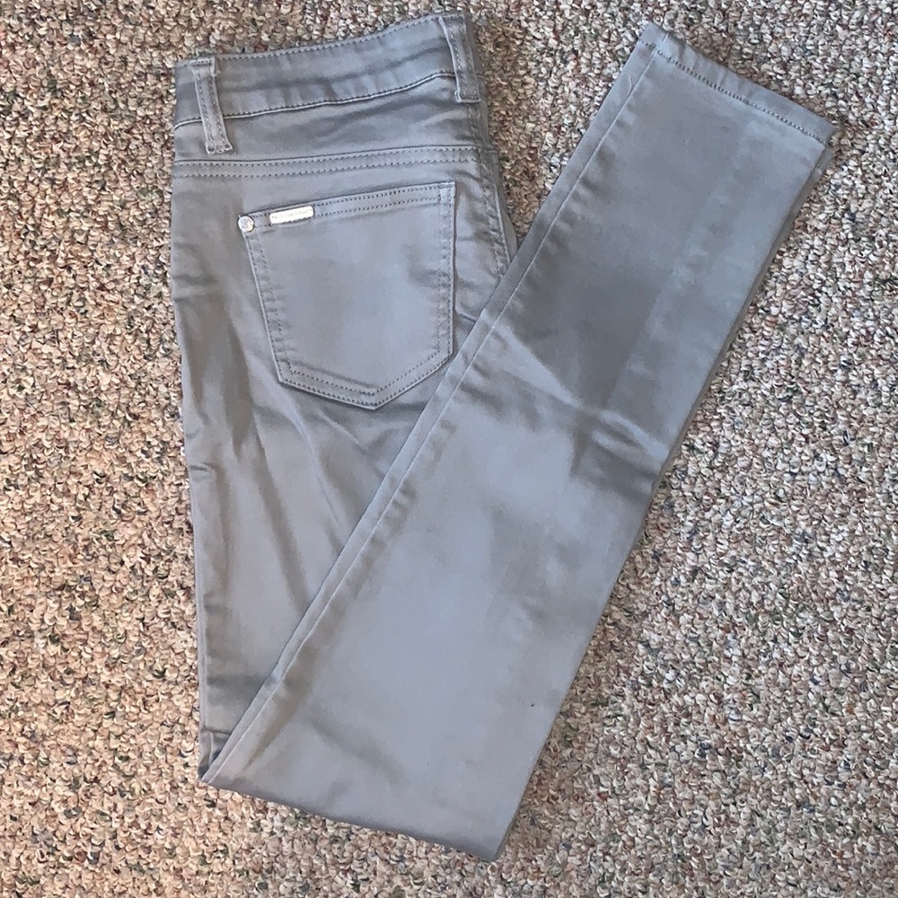 Celebrity Pink Grey Colored Skinny Jeans Size 3.